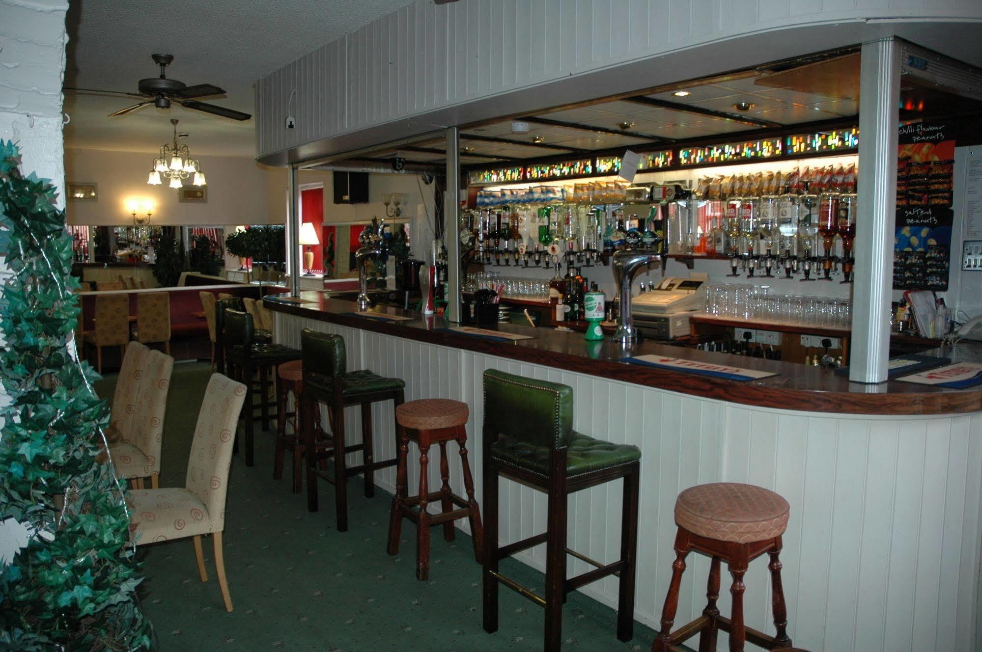 Arncliffe Hotel